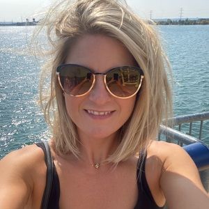 Meet your Posher, Danielle